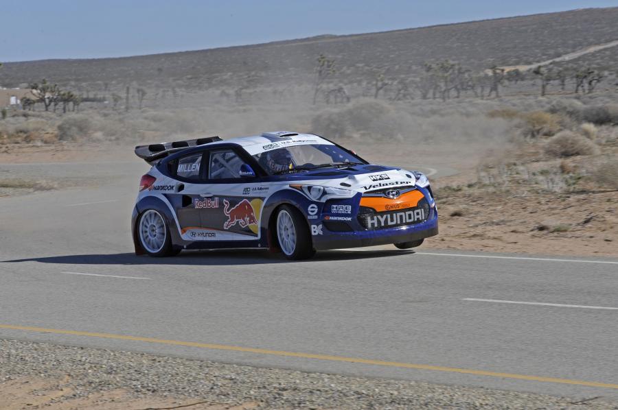  Hyundai Veloster Rally Car 2011 года  (фото 12 из 33)